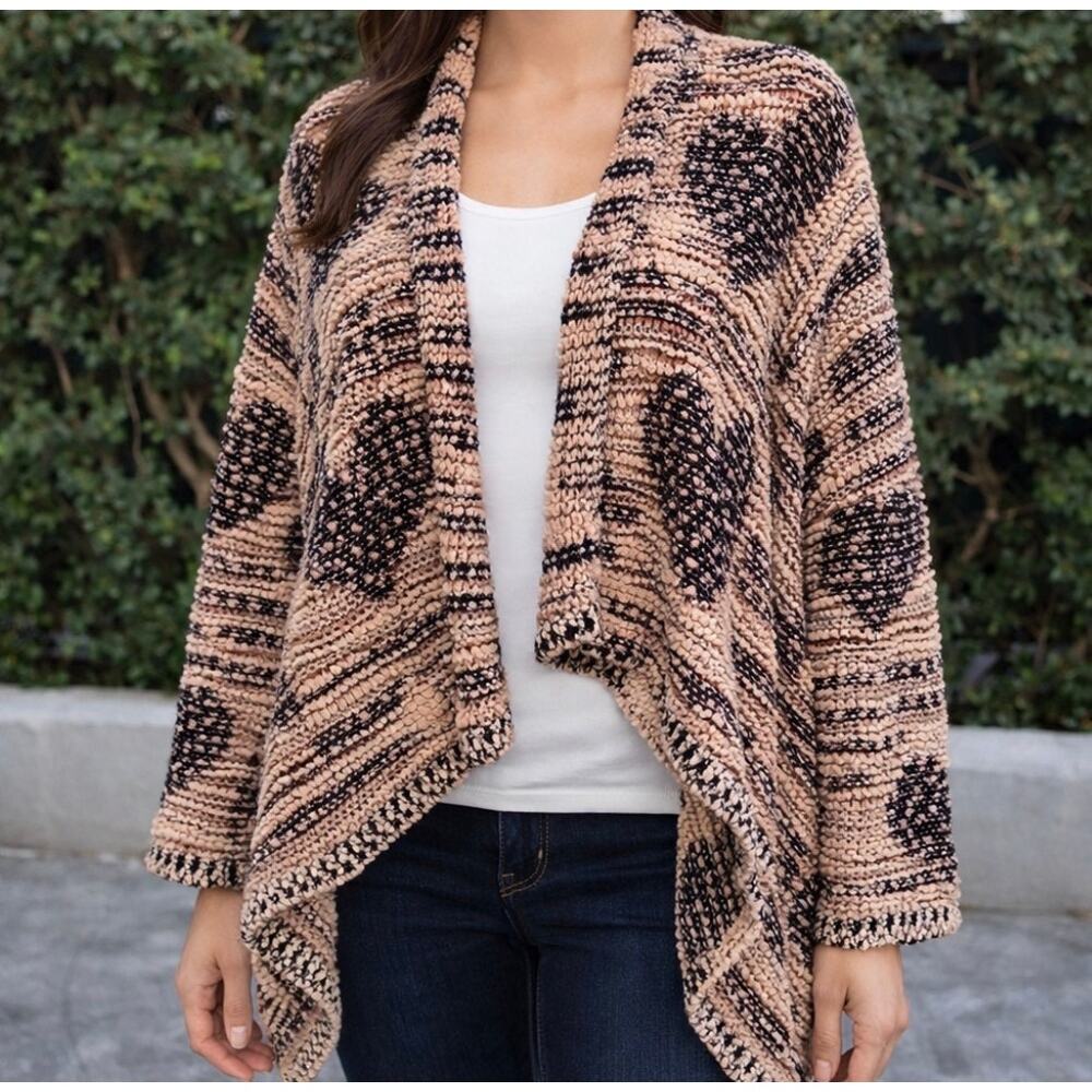 Pink and Black Cardigan Heart Asymmetrical Sweater ZINGA New with Tags